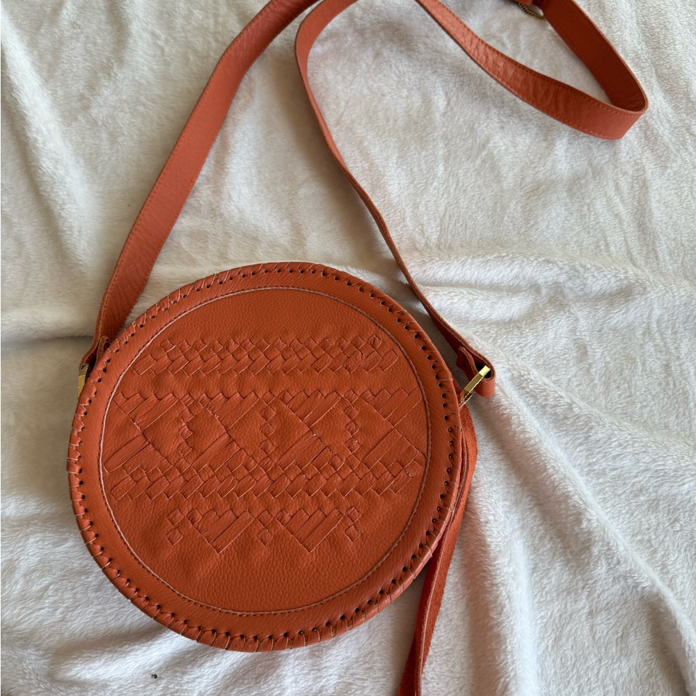 CLEOBELLA OBRAND CLEATHER CANTEEN STYLE SHOULDER BAG WITH WOVEN DETAILS